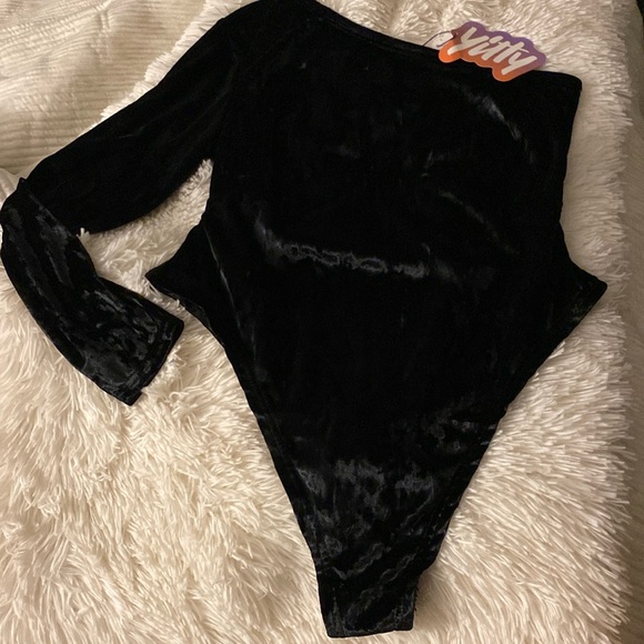 YITTY Plusshy Asymetrical Bodysuit 1X - Picture 2 of 4